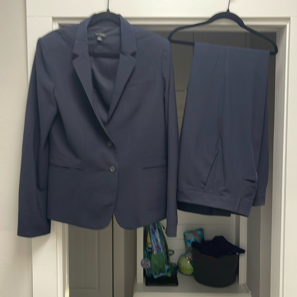 Navy Blue two piece classic style Ann Taylor suit